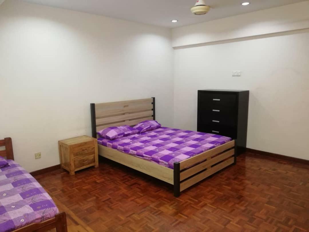 Sweethome For Travelers Seremban Exteriör bild
