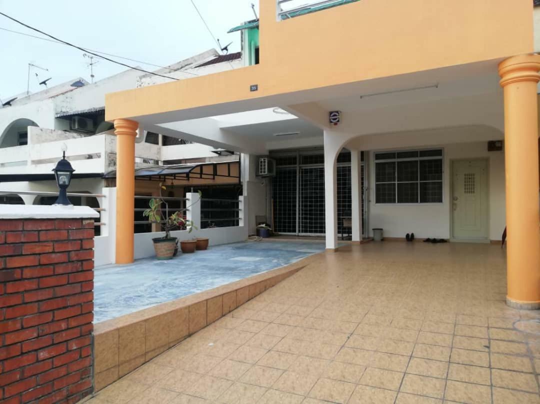 Sweethome For Travelers Seremban Exteriör bild