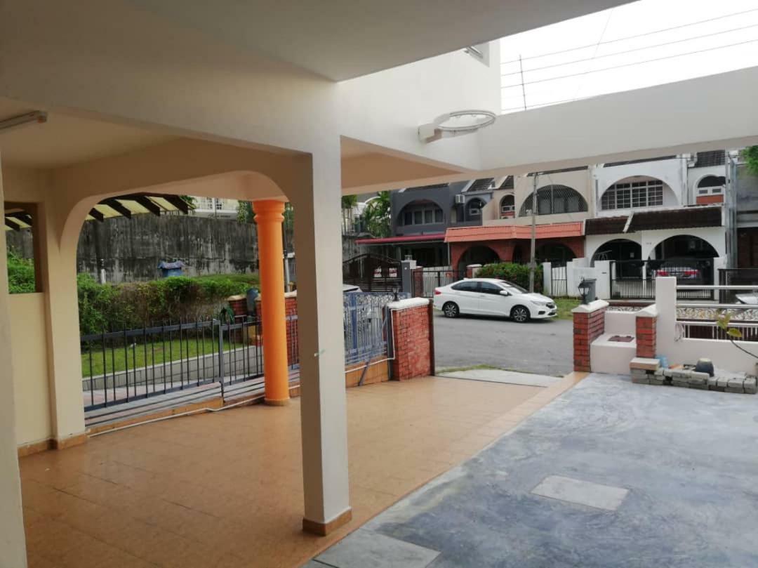 Sweethome For Travelers Seremban Exteriör bild