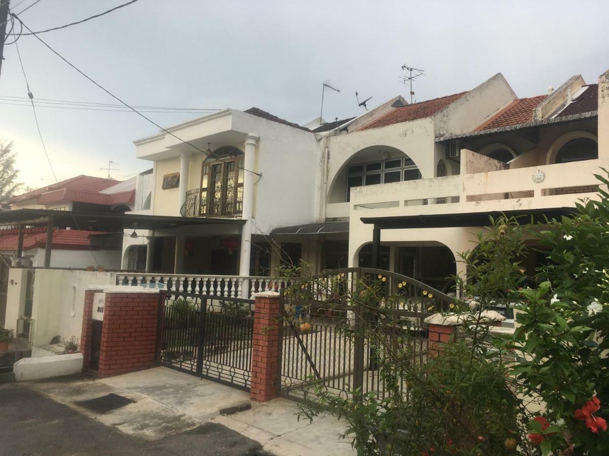 Sweethome For Travelers Seremban Exteriör bild